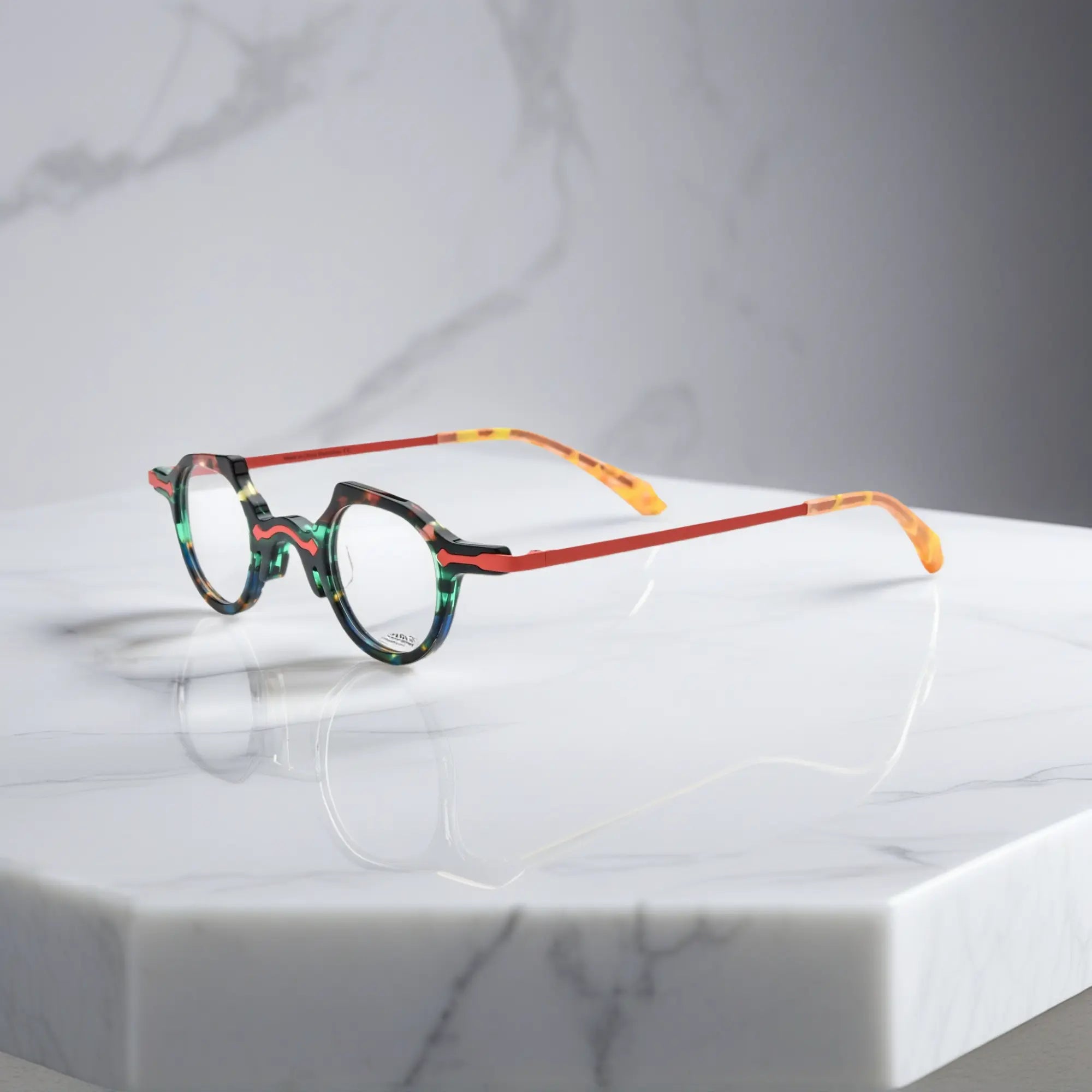Side angle showing VL19341’s flame-patterned tortoise shell frame with metal temples and artistic contrast.